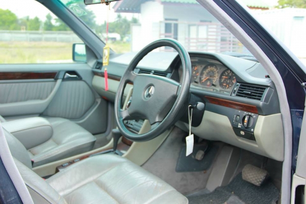 ขาย Benz 230E W124 Code B ประกอบนอก ซันรูฟโรงงาน พร้อมขับ ไม่เคยติดแก๊ส ขาย Benz 230E W124 Code B ประกอบนอก ซันรูฟโรงงาน พร้อมขับ ไม่เคยติดแก๊ส