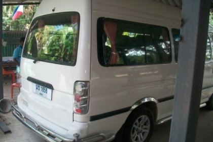 ให้ฟรี รถตู้หลังคาสูง ปี 1997 ช่วงยาว สวย สภาพดี ไม่ต้องซ่อมใด ๆ แล้ว