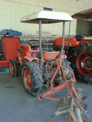 ขายรถไถ KUBOTA  KRT140 มีเพลา PTO พร้อมผาน3