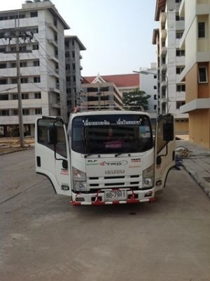 ขาย 6 ล้ออีซูซุ NMR130 รถห้าง