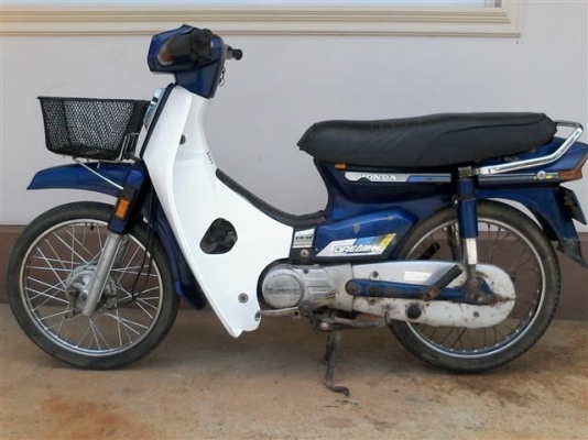 ขายดรีมคุรุสภา มีเล่มทะเบียนไม่ได้ตามชุดโอนภาษีขาดปีเดียวเครื่องดีสีรถยังสด ขาย 8900 บาท