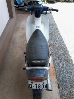 ขายดรีมคุรุสภา มีเล่มทะเบียนไม่ได้ตามชุดโอนภาษีขาดปีเดียวเครื่องดีสีรถยังสด ขาย 8900 บาท