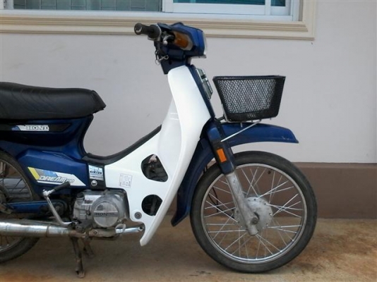 ขายดรีมคุรุสภา มีเล่มทะเบียนไม่ได้ตามชุดโอนภาษีขาดปีเดียวเครื่องดีสีรถยังสด ขาย 8900 บาท