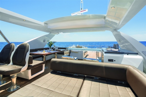 เรือ Azimut 80 สนใจติดต่อ 090-2681-669