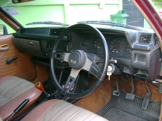 DATSUN SUNNY B310 เครื่องเดิม 1400 cc สภาพดี 25,000.- DATSUN SUNNY B310 เครื่องเดิม 1400 cc สภาพดี 25,000.-