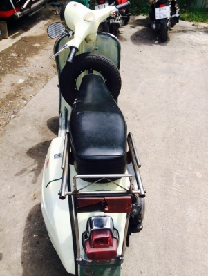 ขาย สปิ้น no book อินเดีย เครื่องดี สีไม่สวย แต่ใช้งานได้ดีเลย ไม่ต้องกังวลเรื่องสีจะถลอก เพราะมีไมีไรจะเสีย 555 แต่เครื่องดี ขอบอก ฝาข้างเครื่องไม่มีครับ ขายถูกๆกันไปเลย 22500 บาทครับ สนใจติดต่อ 082 6336557 โป้งครับ รับเทรินทุกรุ่น ครับ