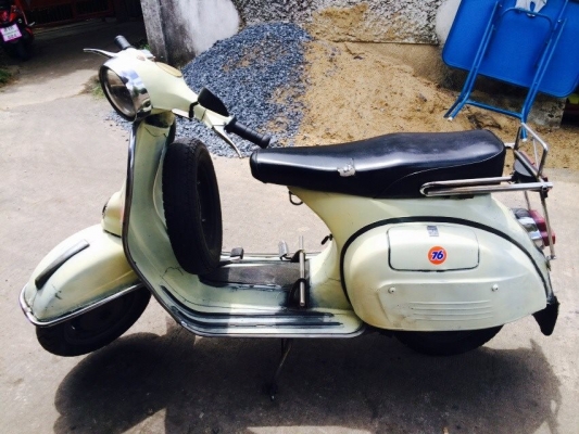 ขาย สปิ้น no book อินเดีย เครื่องดี สีไม่สวย แต่ใช้งานได้ดีเลย ไม่ต้องกังวลเรื่องสีจะถลอก เพราะมีไมีไรจะเสีย 555 แต่เครื่องดี ขอบอก ฝาข้างเครื่องไม่มีครับ ขายถูกๆกันไปเลย 22500 บาทครับ สนใจติดต่อ 082 6336557 โป้งครับ รับเทรินทุกรุ่น ครับ