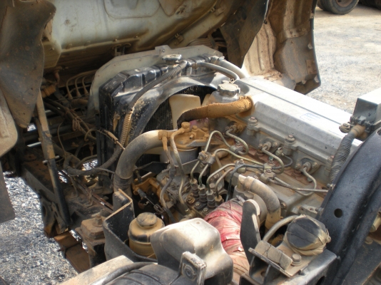 ขาย 6 ล้อ ฮีโน่ FC4J สีขาว ดัมพ์ พร้อมใช้งาน ครับ