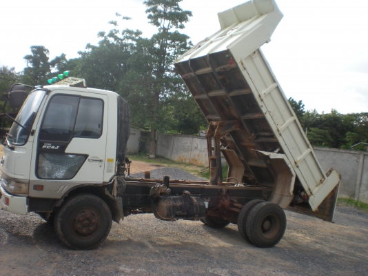 ขาย 6 ล้อ ฮีโน่ FC4J สีขาว ดัมพ์ พร้อมใช้งาน ครับ