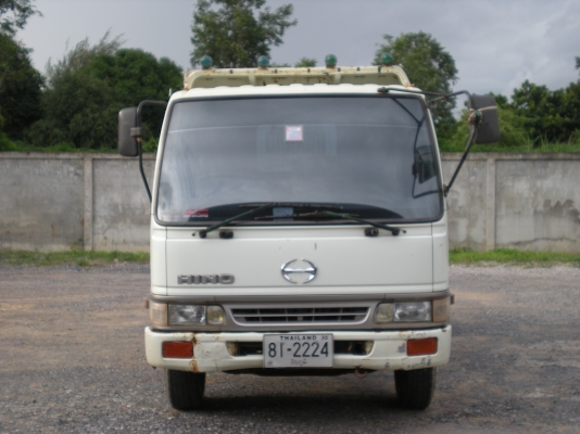 ขาย 6 ล้อ ฮีโน่ FC4J สีขาว ดัมพ์ พร้อมใช้งาน ครับ