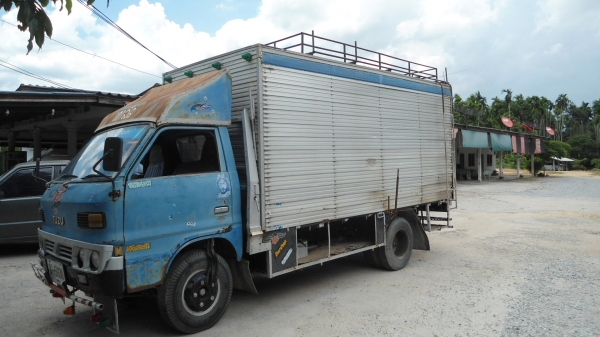 มาอีกแล้วครับของดีราคาถูกTL  เครื่อง 110 แรง 4 BE1  ลงเล่มเรียบร้อย คัชซีสวยๆเอกสารชุดโอนครบเครื่องดีครับพื้นหัวผุ ]ลดราคาครับ 140000