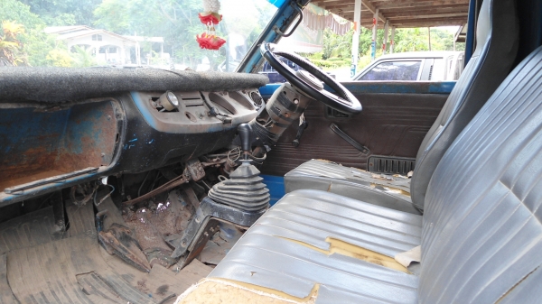 มาอีกแล้วครับของดีราคาถูกTL  เครื่อง 110 แรง 4 BE1  ลงเล่มเรียบร้อย คัชซีสวยๆเอกสารชุดโอนครบเครื่องดีครับพื้นหัวผุ ]ลดราคาครับ 140000