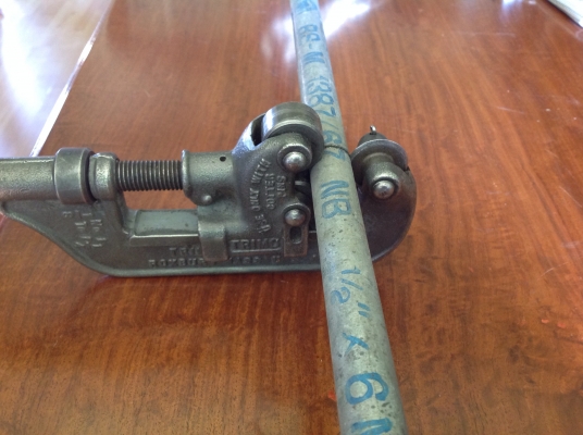 ขายคอม้า Antique Vintage Trimo 14" ปี 1918 คู่กับคัตเตอร์ตัดท่อโบราณ 1/8-1 1/4" ขายคอม้า Antique Vintage Trimo 14" ปี 1918 คู่กับคัตเตอร์ตัดท่อโบราณ 1/8-1 1/4"