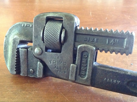 ขายคอม้า Antique Vintage Trimo 14" ปี 1918 คู่กับคัตเตอร์ตัดท่อโบราณ 1/8-1 1/4" ขายคอม้า Antique Vintage Trimo 14" ปี 1918 คู่กับคัตเตอร์ตัดท่อโบราณ 1/8-1 1/4"