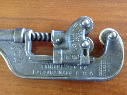 ขายคอม้า Antique Vintage Trimo 14" ปี 1918 คู่กับคัตเตอร์ตัดท่อโบราณ 1/8-1 1/4" ขายคอม้า Antique Vintage Trimo 14" ปี 1918 คู่กับคัตเตอร์ตัดท่อโบราณ 1/8-1 1/4"