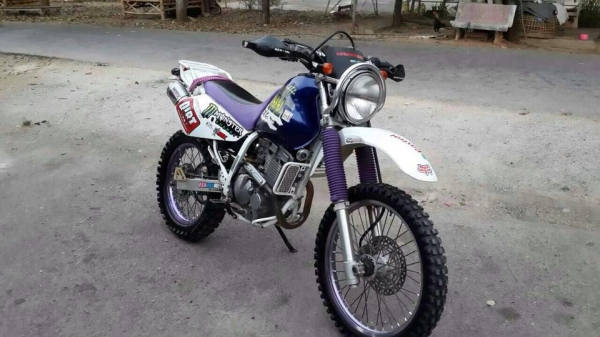 ลดราคาขายรถวิบาก Suzuki djebel xc 250 cc. ปี 97 สตาร์ท 2 ระบบ สภาพสวยพร้อมใช้งานครับ ราคา 52000