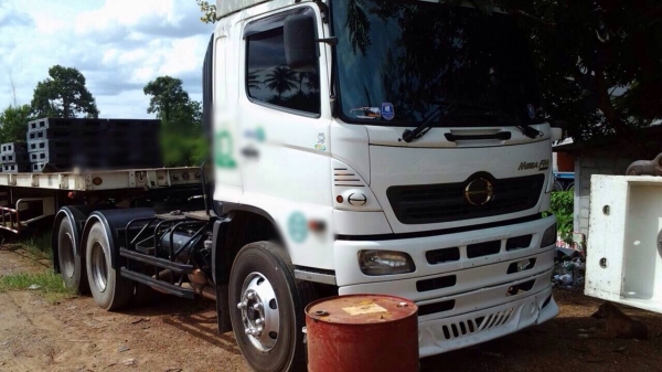 ขายรถสิบล้อหัวลากพร้อมหาง HINO เครื่อง 320 แรง ปี 51 หางอู่พนัส 3 เพลา ยาว 12.50 เมตร