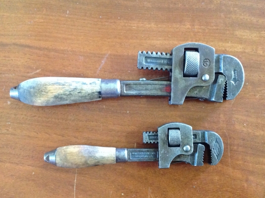 ขายคอม้าโบราณ  STILLSON WALWORTH แพคคู่ 8", 10"