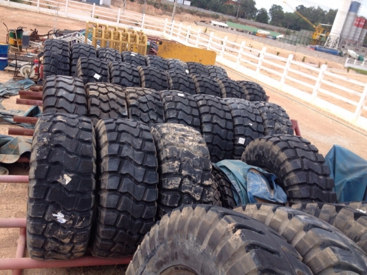 ขายยางรถเครน