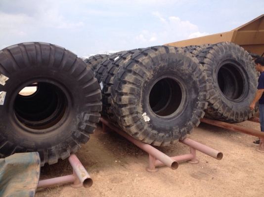 ขายยางรถเครน