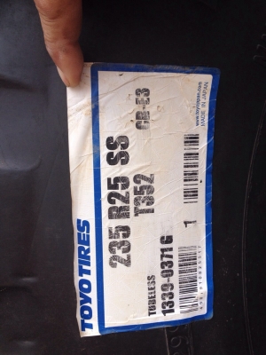 ขายยางรถเครน