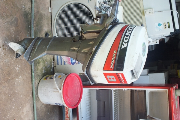 ขายเครื่องเรือ honda 4 จังหวะ 2สูบ พร้อมใช้งาน