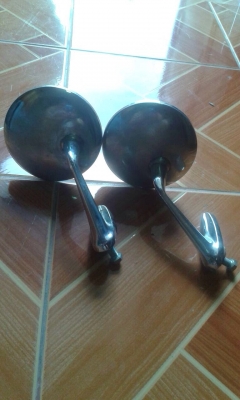 กระจกรถยนต์รุ่นเก่า พร้อมส่ง T.0851713153