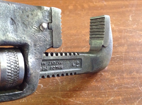 ขายคอม้าโบราณ Antique Walworth ปี 1932 ขนาด 14" 10" ขายคอม้าโบราณ Antique Walworth ปี 1932 ขนาด 14" 10"