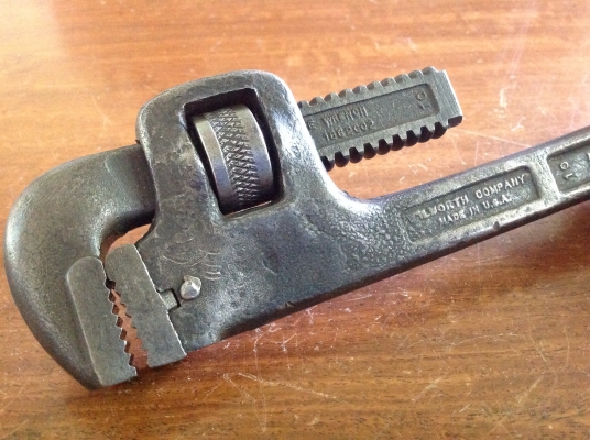 ขายคอม้าโบราณ Antique Walworth ปี 1932 ขนาด 14" 10" ขายคอม้าโบราณ Antique Walworth ปี 1932 ขนาด 14" 10"