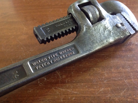 ขายคอม้าโบราณ Antique Walworth ปี 1932 ขนาด 14" 10" ขายคอม้าโบราณ Antique Walworth ปี 1932 ขนาด 14" 10"