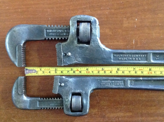 ขายคอม้าโบราณ Antique Walworth ปี 1932 ขนาด 14" 10" ขายคอม้าโบราณ Antique Walworth ปี 1932 ขนาด 14" 10"