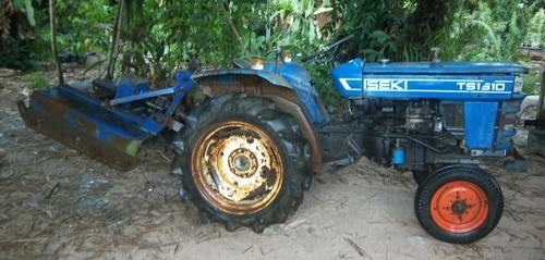 ขายรถไถ iseki ts1610พร้อมอุปกรณ์