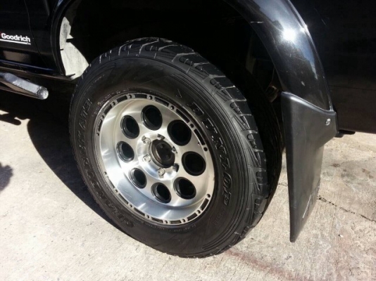 ขายล้อหยดน้ำ 6 รู พร้อมยาง ขายล้อหยดน้ำ 6 รู พร้อมยาง