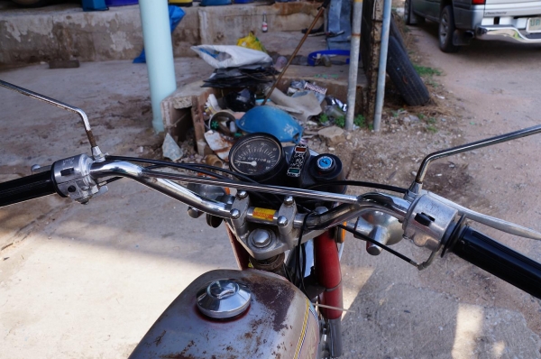 ขาย SUZUKI A 100 สภาพเดิม เดิม แห้ง แห้ง สวย เครื่องดีมาก เจ้าของทำมาใหม่ เสียงเงียบ ระบบไฟ ออก ครบ  พร้อมทะเบียน ภาษี พ ร บ 2557