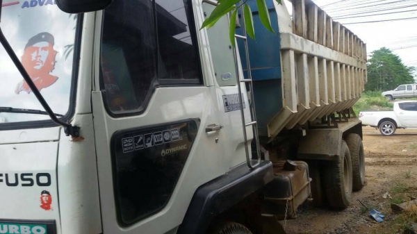 ***ขายแล้วครับขอบคุณ Truck2hand ขาย10ล้อ2เพลาดั้ม"ไอ้หลงโบ"MITSU FN527M-TF5530 เครื่องเดิมเกียร์เดิม 6D16 Turbo 220แรง เกียร์10สปีด เครื่องแน่น แห้งดี แรงดี เกียร์ดีไม่หลุดไม่หอน ช่วงล่างเบรคใหญ่เพลาบุ๋ม คัสซีสวยเดิมไม่ปะไม่ดาม กระบะดั้มเหล็กท้อ