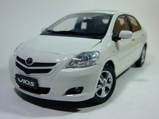 ต้องการขายฝากะโปรงหน้าVIGO ตัวไม่มีจมูก ฝาเดิมๆสีเดิมไม่