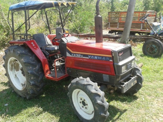 รถไถ่ยันมาร์สวยพร้อมใช้สนไจโทรมา