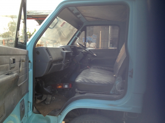 ขายหกล้อ isuzu nkr 110 เดิมๆรถสวย