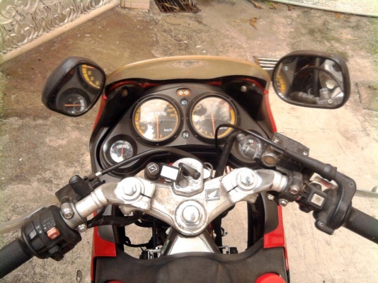 ขออนุญาติขาย HONDA CBR 150 กุญแจ 2 ชั้น ลายไฟ สตา์ร์ทมือ โอนให้ฟรีครับ