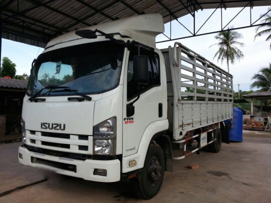 รถอีซูซุ 6 ล้อ รั้ว ( ไม่ดั้ม )  210 แรงม้า. ปี 53   สนใจติดต่อ 081 - 6079515