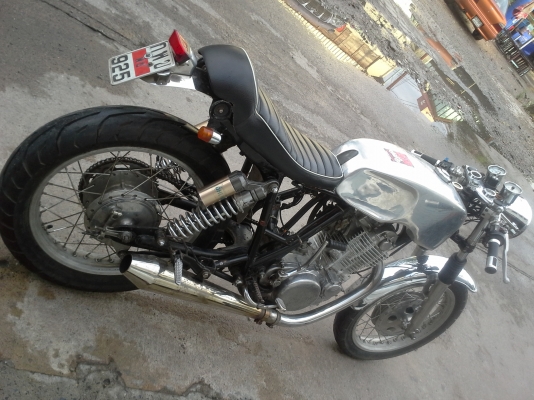 ขายแล้ว SR 400 cc. Cafe inv. ราคา 43,000 บาท งดต่อ