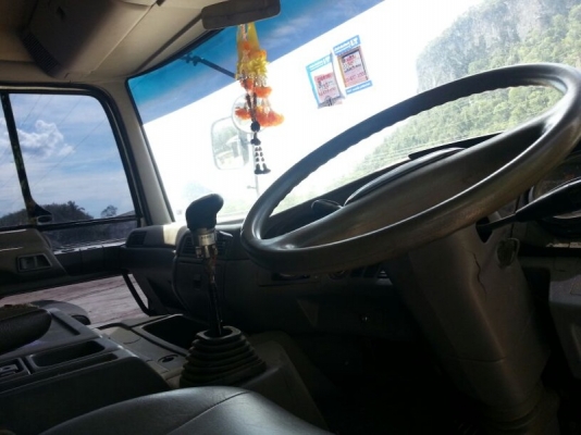 รถฮีโน่ 10 ล้อดั้ม 320 แรงม้า. ( เปอร์เฟีย. )  สนใจติดต่อ 081 - 6079515ถ