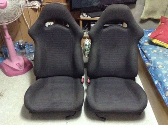 เบาะ ซูบารุแท้ สภาพใหม่ไม่มีตำนิ คู่ละ 6500 บาท