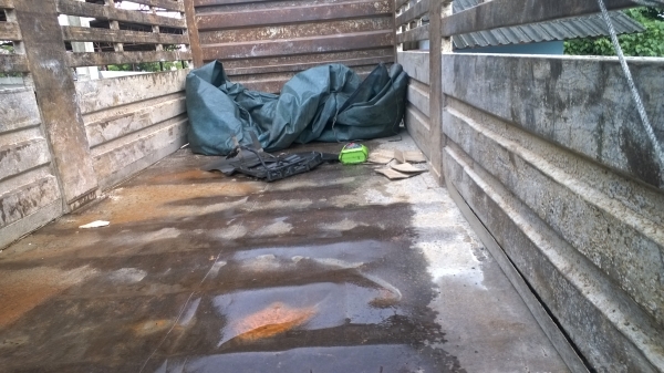 ขายกะบะรั้วคอกเหล็กสูง สภาพดี ....ยกลงจาก ISUZU