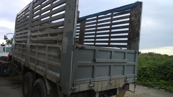 ขายกะบะรั้วคอกเหล็กสูง สภาพดี ....ยกลงจาก ISUZU