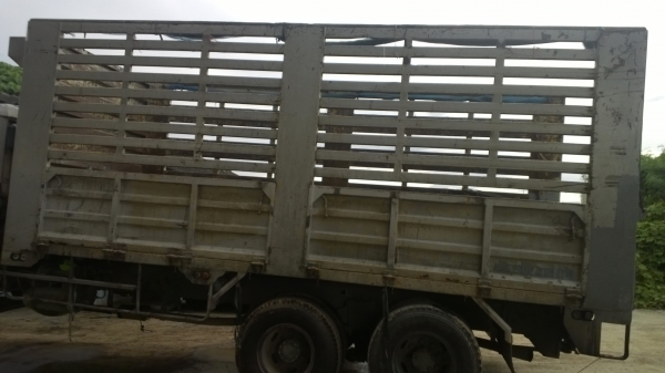 ขายกะบะรั้วคอกเหล็กสูง สภาพดี ....ยกลงจาก ISUZU