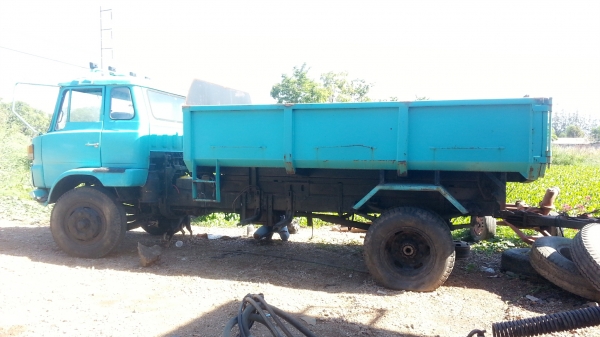 หกล้อดั้มยาง900