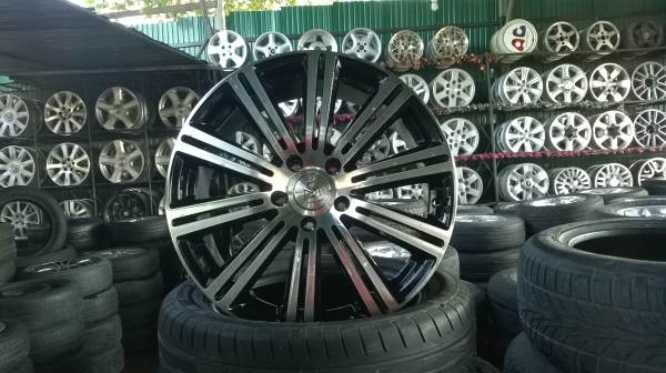 ขายล้อ vipขอบ18  5รุ114ชุดละ8500-12500