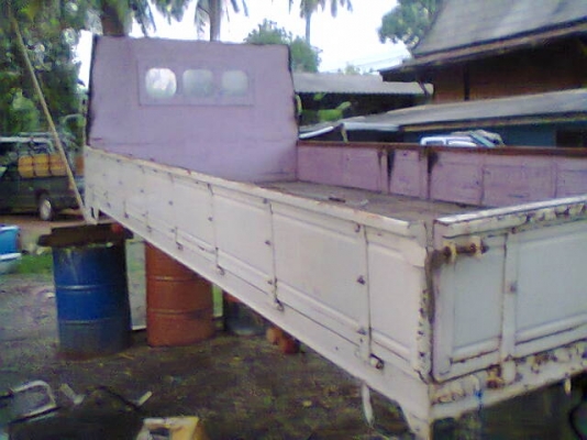 ขายกระบะ 6ล้อ ยาว4.50เมตรกว้าง2.15คัชซีเที่ยม70ซ.ม ขาย20,000บาท