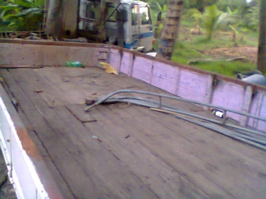 ขายกระบะ 6ล้อ ยาว4.50เมตรกว้าง2.15คัชซีเที่ยม70ซ.ม ขาย20,000บาท